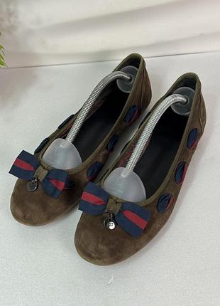 Брендові оливкові замшеві балетки з бантом tommy hilfiger