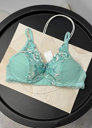 Бюстгальтер intimissimi производства италия 
модель elena размер75b