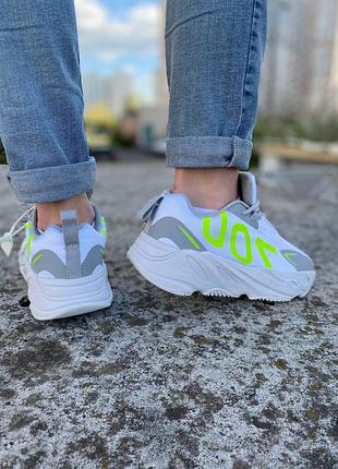 Adidas yeezy boost 700 4