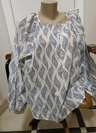 Блуза женская р.54, полуобъем груди блузы 63 см., ткань 65%cotton, 35%polyester..