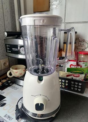 Продам блендер moulinex soleil lm355a10.