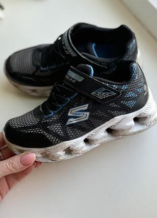 Кросівки skechers хлопчику з мигалками