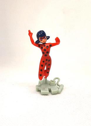 Іграшка kinder surprise ladybug 2020/2022 vu436 леді баг леди