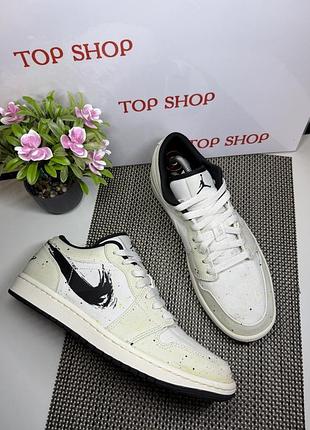 Оригінальні кросівки nike jordan air low se