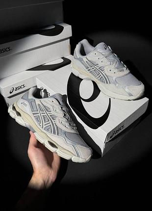 Чоловічі кросівки  asics gel-nyc light grey beige 7