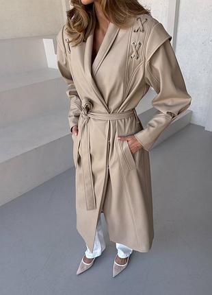 Стильный кожаный тренчкот плащ под пояс  тренч