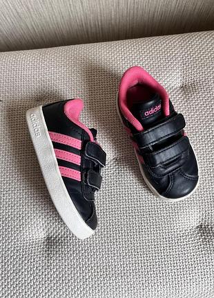 Кросівки adidas