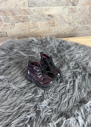 Лакові ботіночки zara