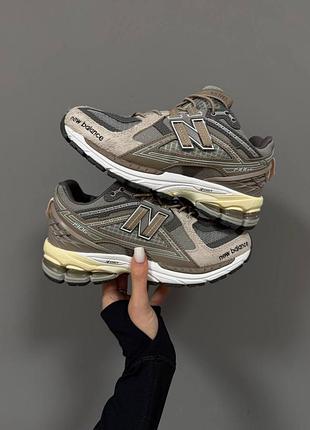 New balance 1906d brown/silver