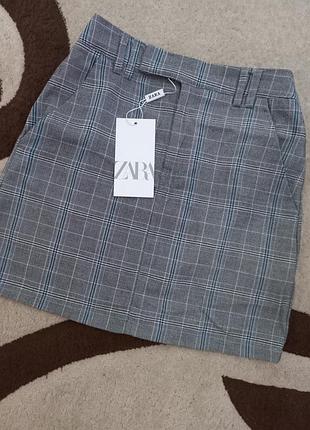 Міні спідниця офісного стилю