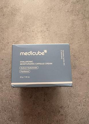 Medicube hyaluronic moisturizing capsule cream, 55 г — зволожуючий крем з гіалуроновою кислотою для гладкої шкіри