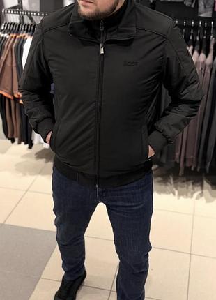 Вітровка чоловіча чорна boss