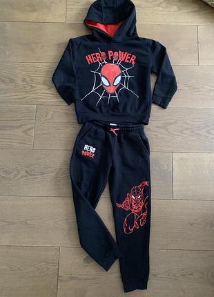 Костюм для хлопчика людина павук