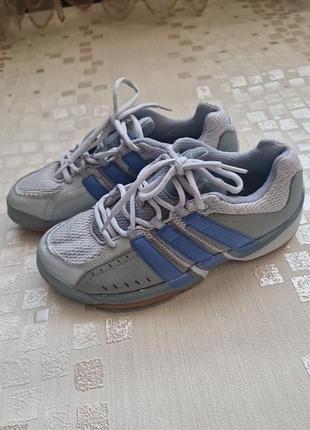 Кросівки adidas — оригінал (вінтаж) розмір 38 (24 см)