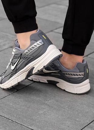 Nike initiator 4