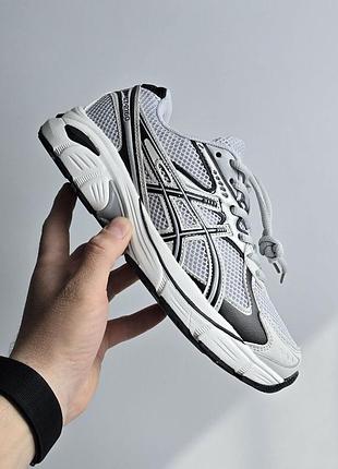Asics gt-2160
• grey / black / white