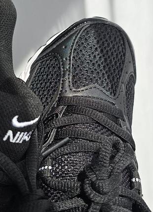 Nike v5 rnr
• black / white 8