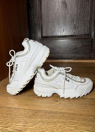 Кросівки fila 38 розміру білі