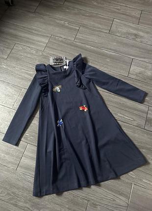 Дуже гарна сукня на дівчинку зр 140+