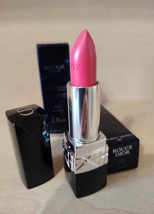 Помада для губ dior rouge dior couture colour lipstick в оттенка 028 actrice с атласным финишем