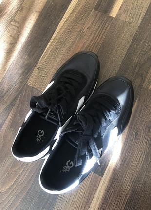 Кросівки guess