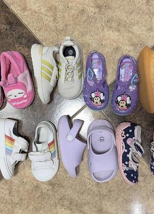 Кросівки сандалі босоніжки nike adidas puma crocs vans converse hunter