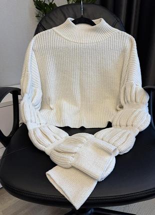 Кофтинка оверсайс вʼязана,молочного кольору
