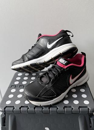 Жіночі кросівки nike