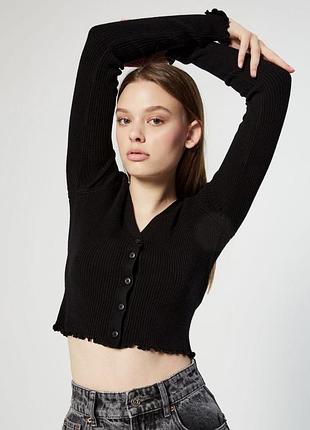 Кардиган чорний на ґудзиках