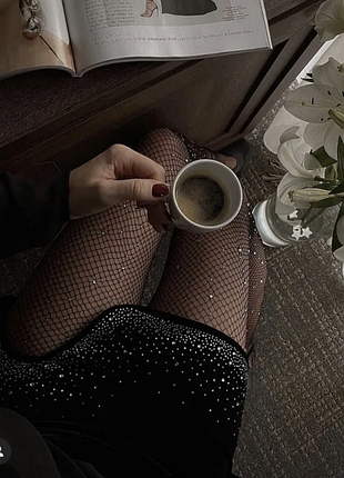 Черная бархатная мини-юбка ✨zara✨юбка мини со стразами с вырезом на ноге