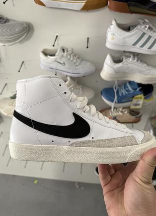 Круті оригіналь кросівки від nike