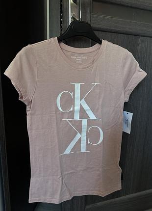 Футболка calvin klein