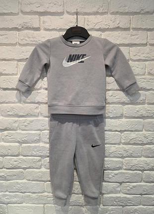 Костюм nike на флісі на 12-18міс