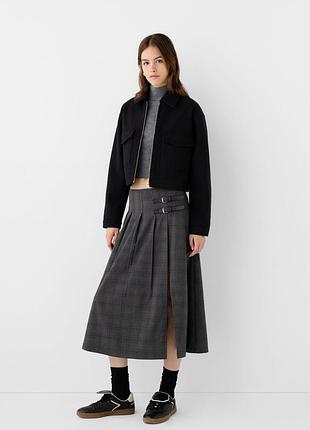 Стильна картата  міді спідниця з розрізом bershka з нових колекцій