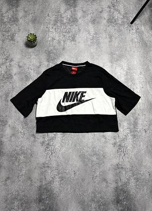 Жіноча футболка nike big logo