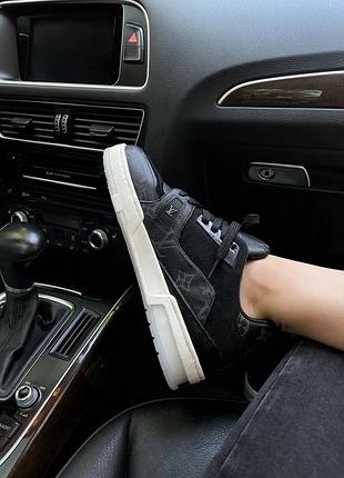 Lv trainer “black/white” 36