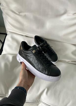 Lv time out black/white 36