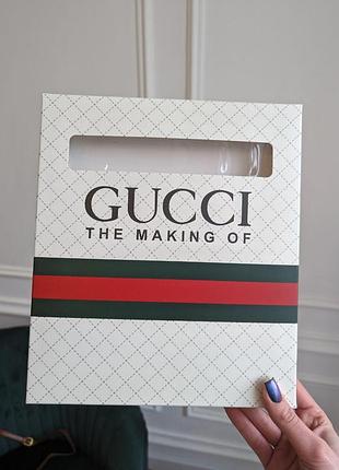 Коробка для палантина gucci есть