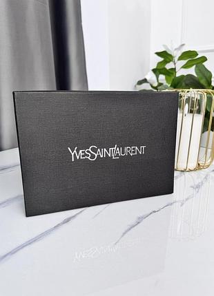 Коробка yves saint-laurent маленькая есть