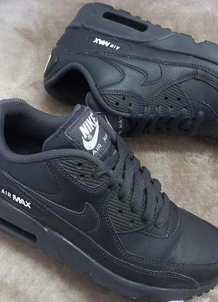Кроссовки весна-осень кожа мал.36 р.nike вьетнам