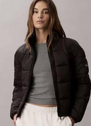 Курточка calvin klein