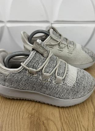 Оригінальні дитячі кросівки adidas tubular
