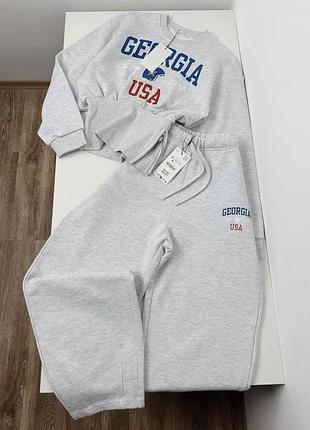 Костюм zara іспанія трьохнитка спортивний підкреслює фігуру