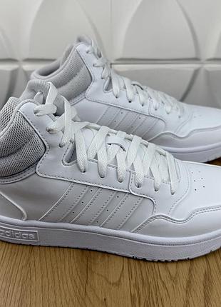 Нові оригінальні кросівки adidas