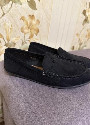 Продам замшеві лофери