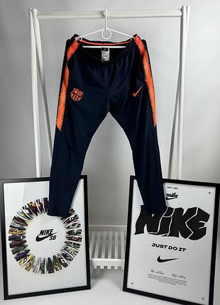 Оригінальні, спортивні штани nike x barcelona