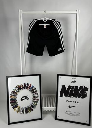 Оригінальні, вінтажні шорти adidas