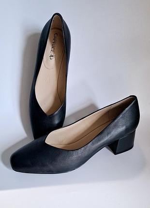 Лодочки caprice  на зручних підборах,40-41 р.