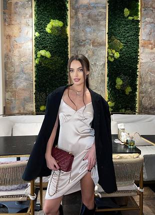 Женское платье