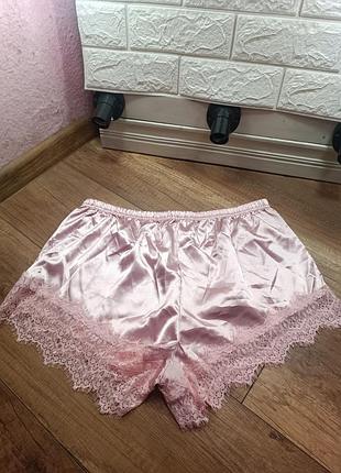 Шортики женские